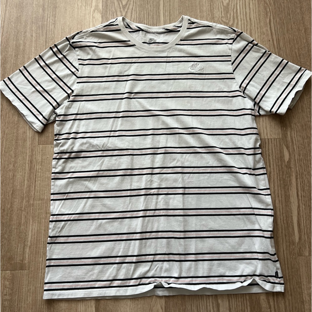 Nike SB T-Shirt Striped Tee Large Womens Basics Embroidered Logo